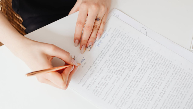 paraksts uz dokumenta