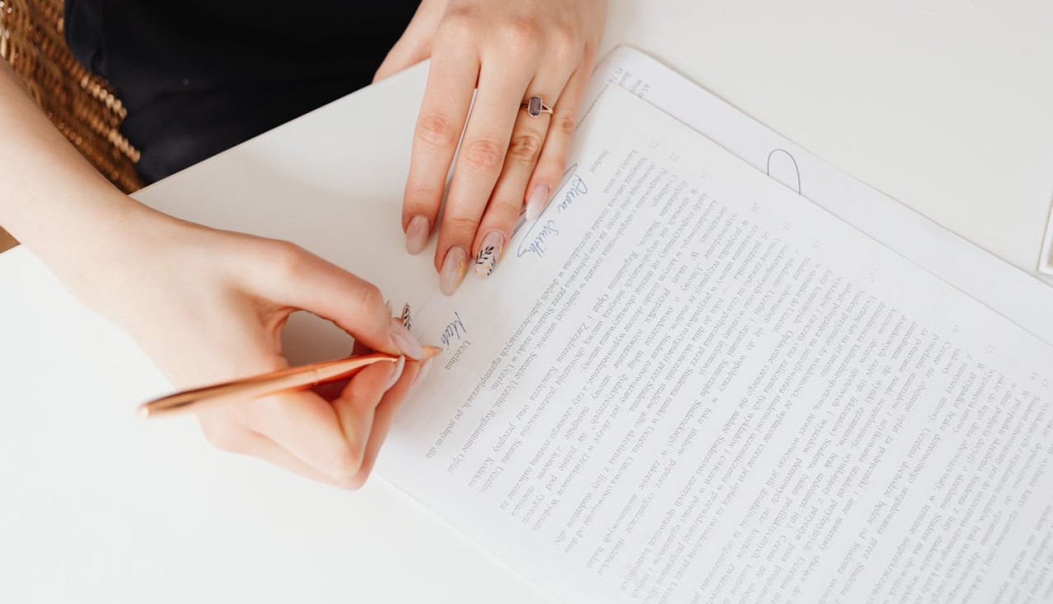 paraksts uz dokumenta